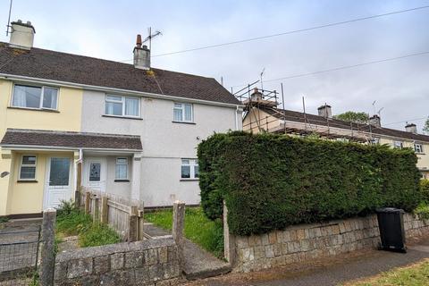 4 bedroom semi-detached house to rent, Malabar Road, Cornwall