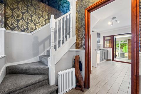 19 Northway, Wallington, SM6 8DH