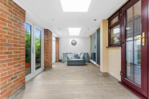 19 Northway, Wallington, SM6 8DH