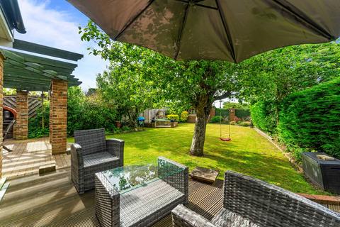 19 Northway, Wallington, SM6 8DH