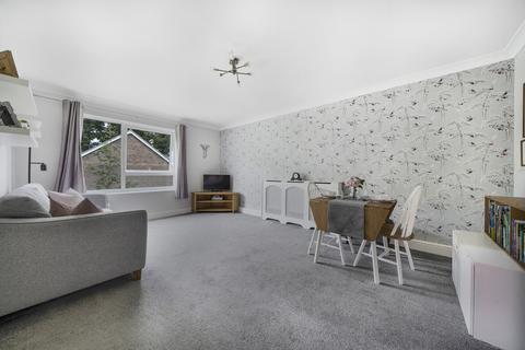 2 bedroom flat for sale, Sandown Drive, Carshalton