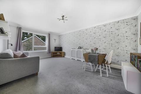 7 Sandown Drive, Carshalton, SM5 4LN