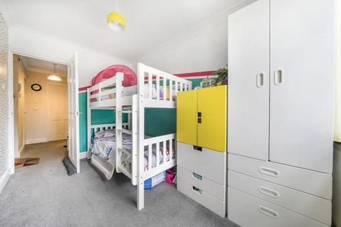 7 Sandown Drive, Carshalton, SM5 4LN