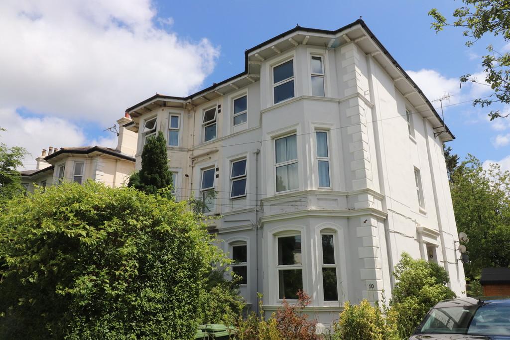 St James Road, Tunbridge Wells 1 bed apartment to rent £950 pcm (£219 pw)