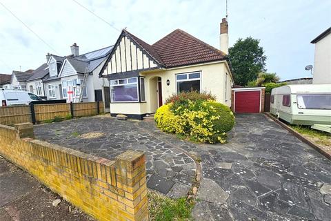 2 bedroom detached bungalow for sale, Hazelwood Grove, Leigh on sea, Leigh on sea,