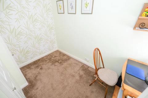 48 Oregon Square, Orpington, BR6 8BG