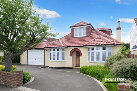 4 bedroom detached house for sale, Haileybury Road, Orpington