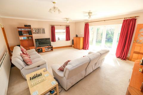 4 bedroom detached house for sale, Haileybury Road, Orpington