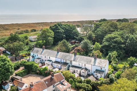 3 bedroom cottage for sale, Winterton-on-sea