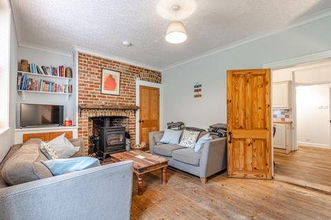 3 bedroom cottage for sale, Winterton-on-sea