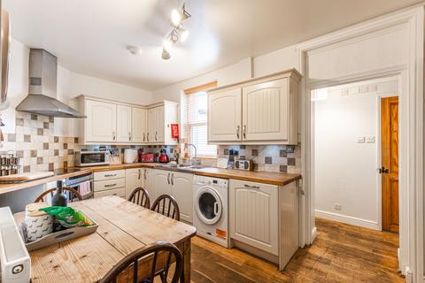 3 bedroom cottage for sale, King Street, Winterton-On-Sea, NR29