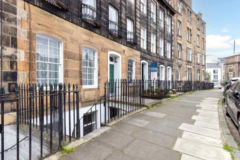 2 bedroom apartment to rent, Gardner's Crescent, Edinburgh, Midlothian