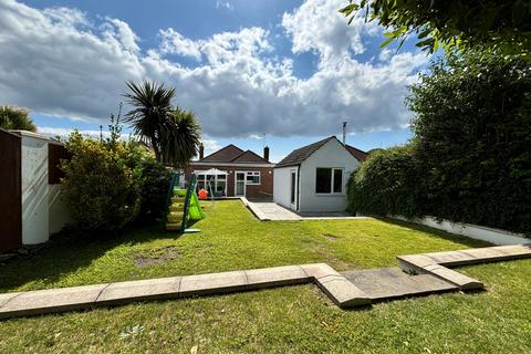 31 Acton Road, Bournemouth, BH10 4DW