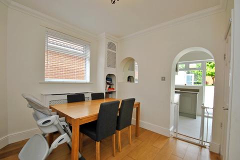 31 Acton Road, Bournemouth, BH10 4DW