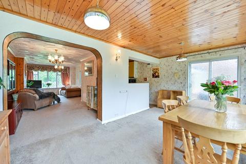 13 Myrtle Close, Colnbrook, Slough, SL3 0PZ