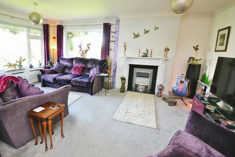 3 bedroom detached house for sale, Hillcrest Road, Horndon-On-The-Hill, SS17