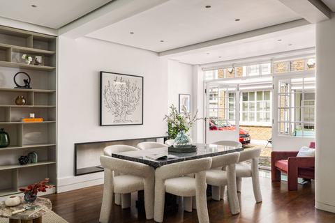 4 bedroom mews to rent - Denbigh Close, Notting Hill, London