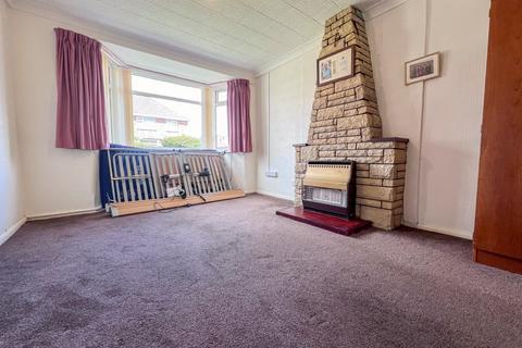 3 bedroom semi-detached house for sale, Lisburn Grove, Grimsby, N.E Lincolnshire, DN33