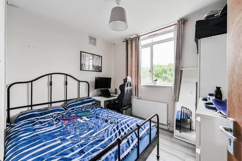 3 bedroom flat to rent, Collier Street, King's Cross, London, N1