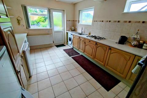 3 bedroom semi-detached house for sale, Beech Drive, Kidsgrove