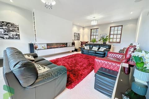 3 bedroom townhouse for sale, Woodfold Park, Mellor