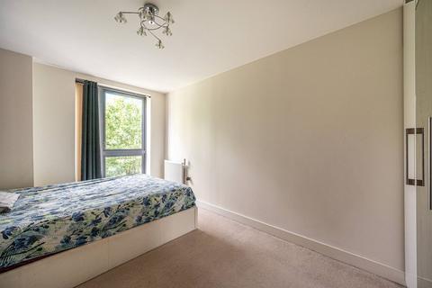 2 bedroom flat to rent, Plamer Court, Edgware, London, NW9