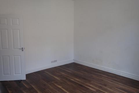 3 bedroom terraced house to rent, Oswald Street, Carlisle
