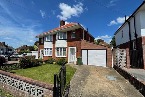 3 bedroom semi-detached house for sale, Milbury Crescent, Southampton, SO18