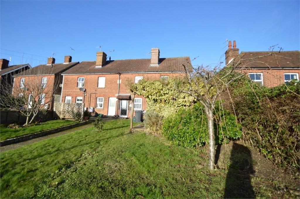 Wey Hill, Haslemere 2 bed end of terrace house £1,300 pcm (£300 pw)