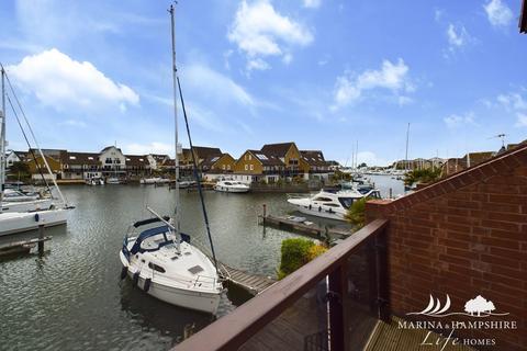 3 bedroom terraced house for sale, Carbis Close, Portsmouth PO6