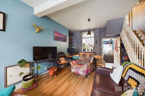 9 Bishop Street, Cardiff, CF11 6PG