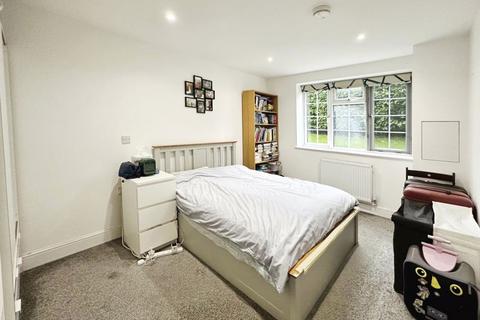 2 bedroom flat for sale, Hale lane , Edgware