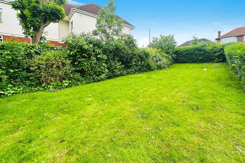 2 bedroom flat for sale, Hale Lane, Edgware, HA8