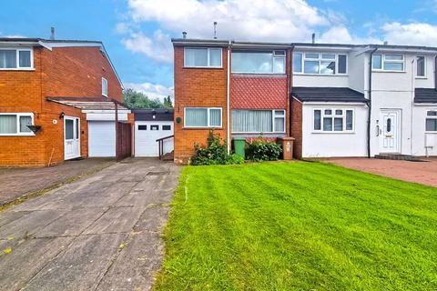 3 bedroom semi-detached house for sale, Stonehouse Avenue, Willenhall