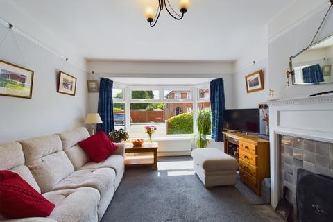 3 bedroom semi-detached house for sale, Chestnut Avenue, High Wycombe, Buckinghamshire