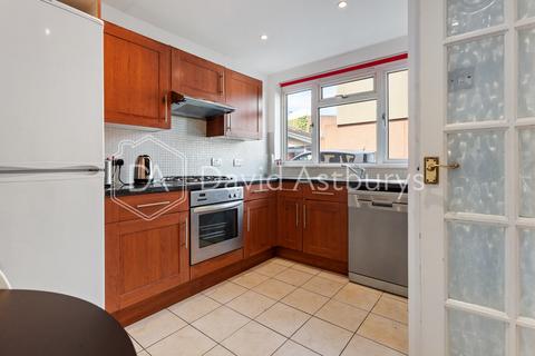 29 Blundell Street, London, N7 9BU