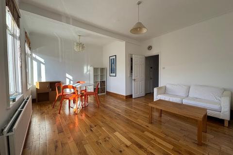 undefined, Brownlow Road, Bounds Green N11
