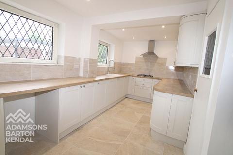 4 bedroom detached house to rent, Foxglove Court, Shawclough, Rochdale OL12