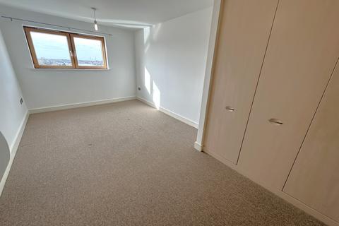 2 bedroom apartment to rent, Sovereign Harbour, Eastbourne, BN23