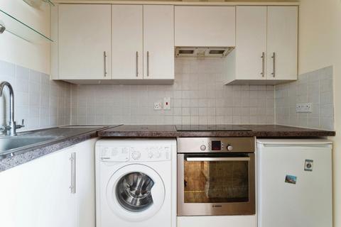 1 bedroom flat to rent, St James Apartments, Pretoria Avenue, Walthamstow, London, E17