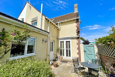 31 Worthing Road, Rustington, Littlehampton, BN16 3JU