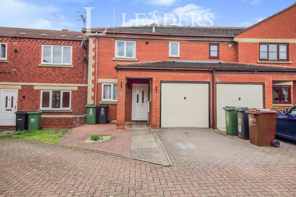 Bicton Avenue, St. Peters, Worcester... 3 bed terraced house £1,095