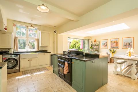 17 Elm Grove, Barnham, Bognor Regis, PO22 0HJ