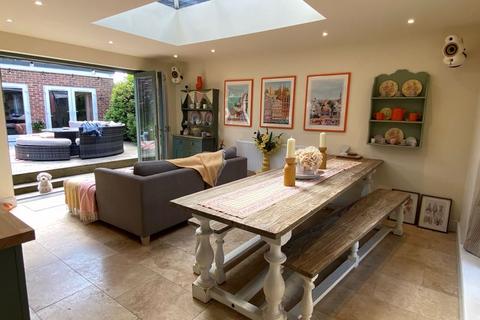 17 Elm Grove, Barnham, Bognor Regis, PO22 0HJ