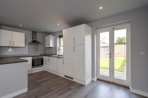 3 bedroom terraced house for sale, Blackberry Lane, Chichester