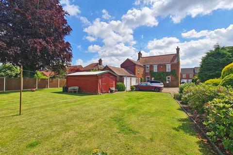 5 bedroom detached house for sale, Norwich Road, North Walsham