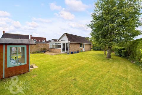 2 bedroom detached bungalow for sale, Whitehouse Drive, Long Stratton, Norwich