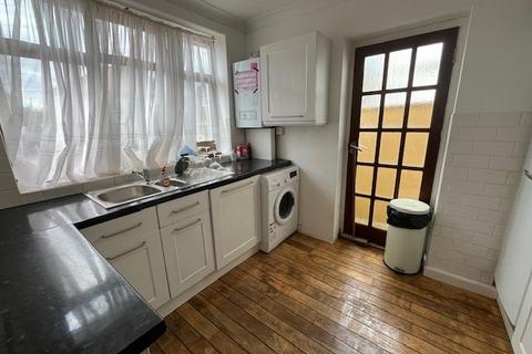 2 bedroom bungalow to rent, Brasslands Drive, Portslade, Brighton, BN41
