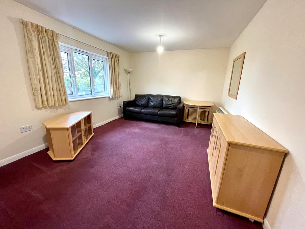 Regent Court, Regent Street, Swadlincote 1 bed apartment to rent £550