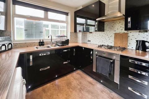 3 bedroom semi-detached house for sale, Broadford Road, Ladybridge